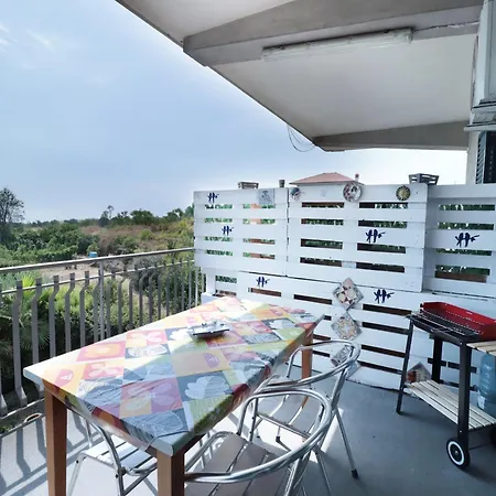 With Air Conditioning And Salt Pool Apartment *