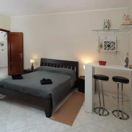 With Air Conditioning And Salt Pool Santa Venerina